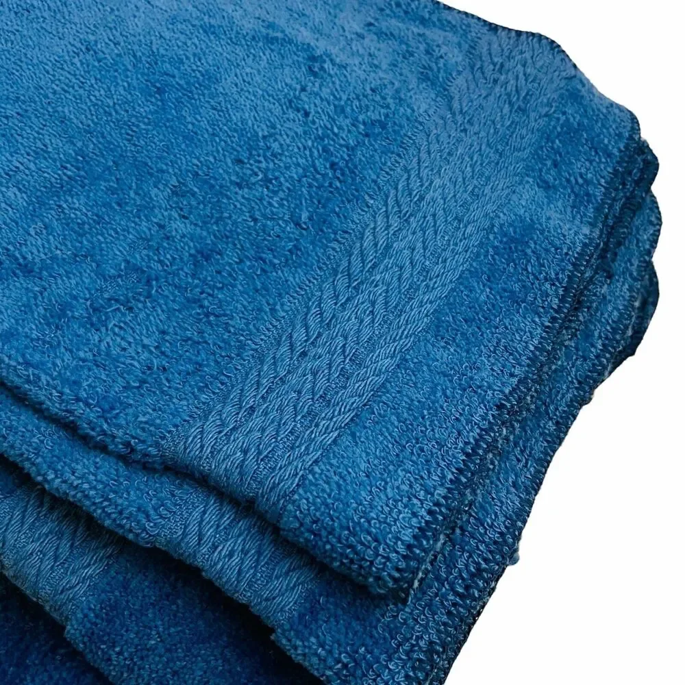 4333 JC Penny blue hand and washcloth towels